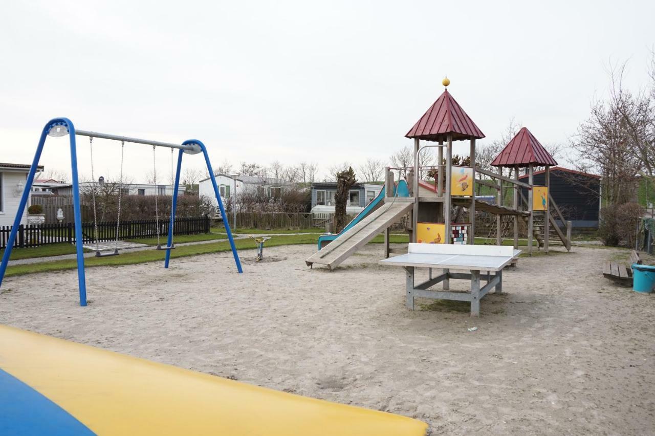 Hotel Vakantieverblijf Aan De Dijk Hippolytushoef Esterno foto