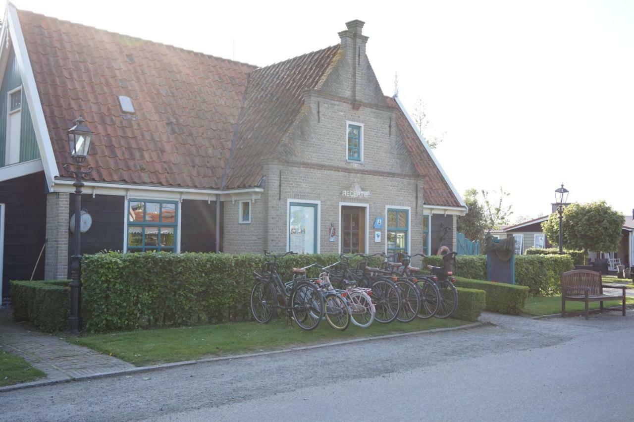 Hotel Vakantieverblijf Aan De Dijk Hippolytushoef Esterno foto