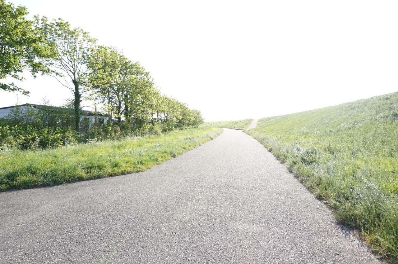 Hotel Vakantieverblijf Aan De Dijk Hippolytushoef Esterno foto